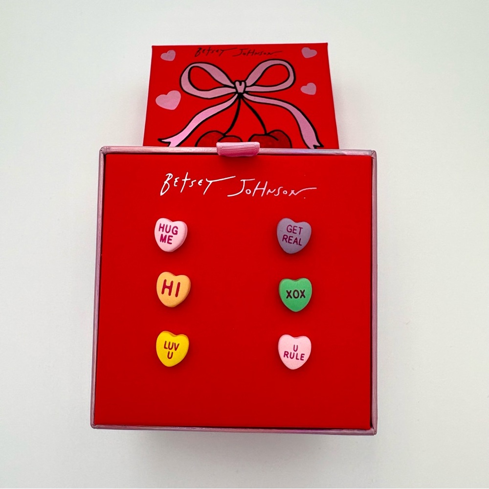 💘 Betsey Johnson Candy Heart Stud Earring Set (6 Pairs) | NWT - Picture 4 of 8